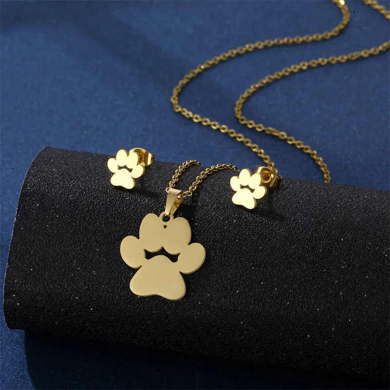 Parure Empreinte d’Amour – Collier & Boucles d’oreilles patte