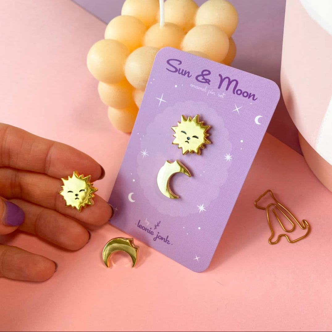 🌞 Duo Mini Pins Chaton Soleil & Lune – Création Art by Leonie Jonk
