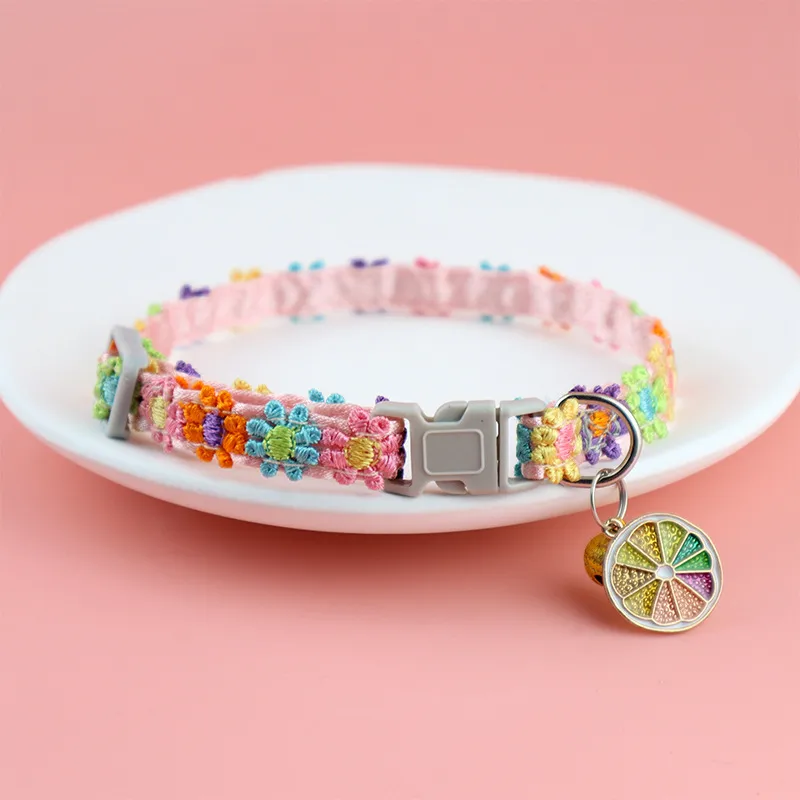 🐶 Collier fleuri réglable pour petit chien